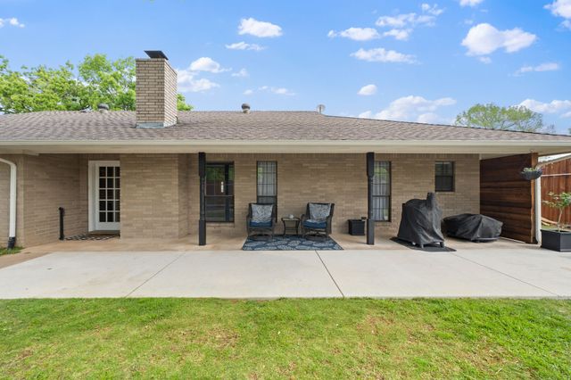 1814 Lakeridge Drive, Weatherford, TX 76087