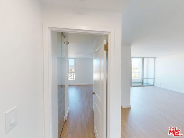 2700 Neilson Way 1129, Santa Monica, CA 90405