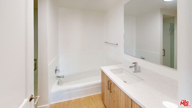 2700 Neilson Way 1129, Santa Monica, CA 90405