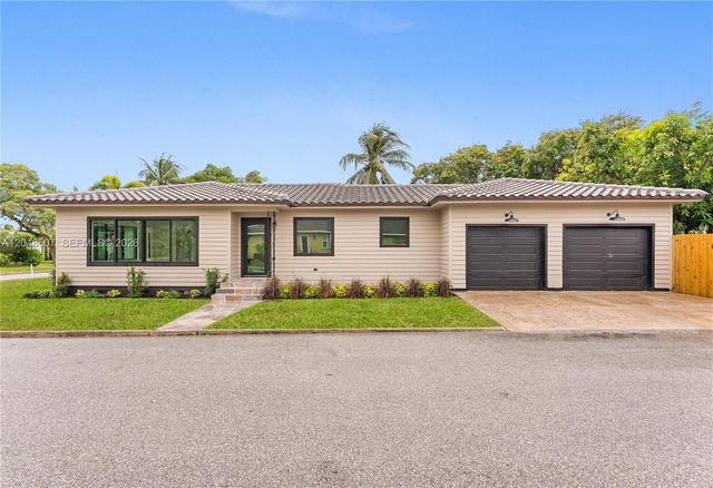 801 S Palmway, Lake Worth, FL 33460