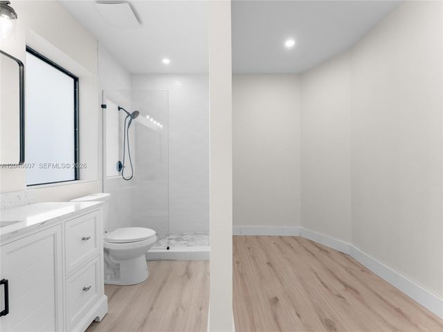 801 S Palmway, Lake Worth, FL 33460