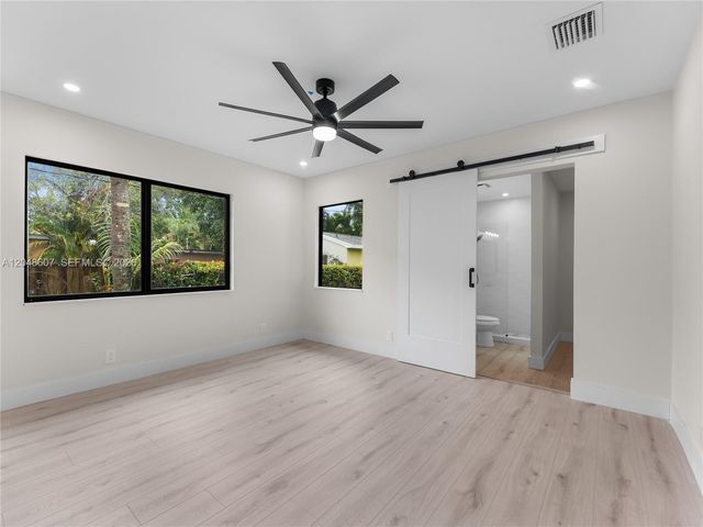 801 S Palmway, Lake Worth, FL 33460