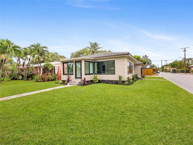 801 S Palmway, Lake Worth, FL 33460