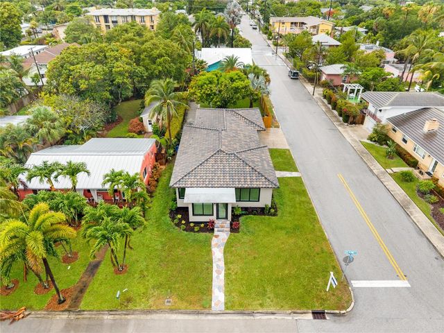 801 S Palmway, Lake Worth, FL 33460