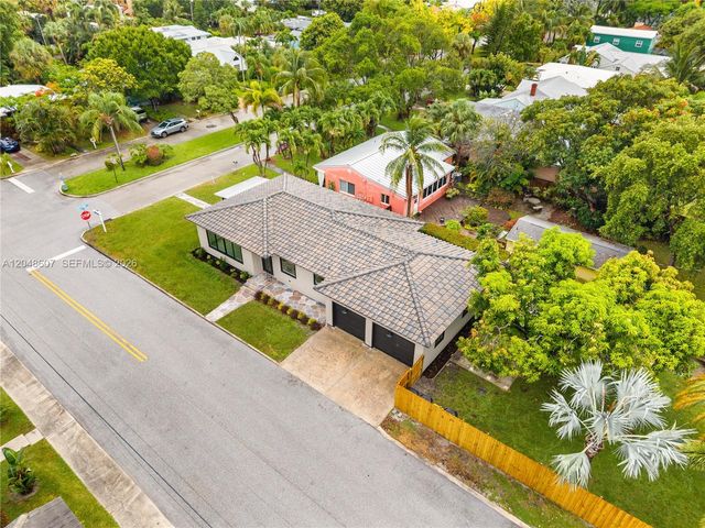 801 S Palmway, Lake Worth, FL 33460