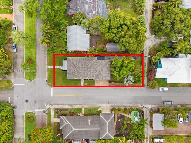 801 S Palmway, Lake Worth, FL 33460