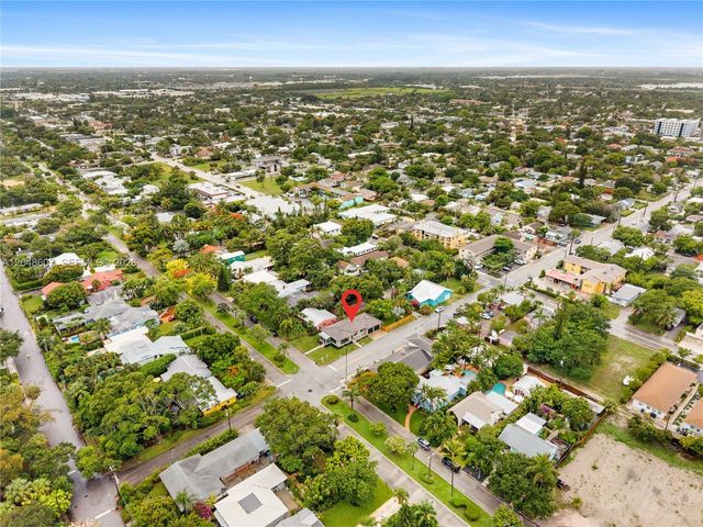 801 S Palmway, Lake Worth, FL 33460