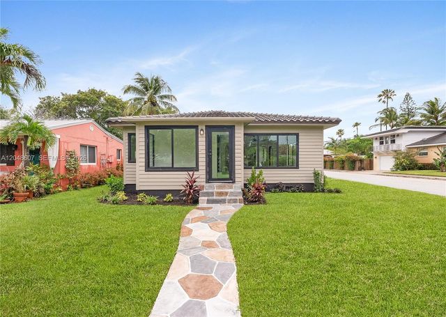 801 S Palmway, Lake Worth, FL 33460