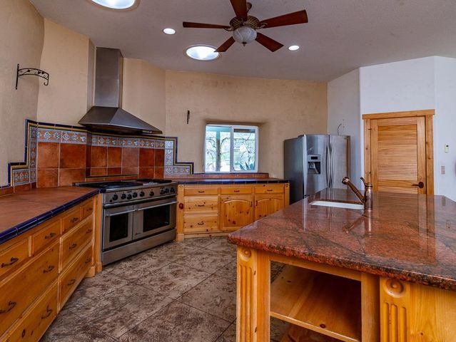 9883 Hernandez Dr, La Grange, CA 95329