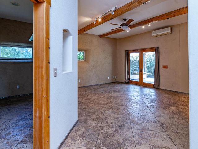 9883 Hernandez Dr, La Grange, CA 95329