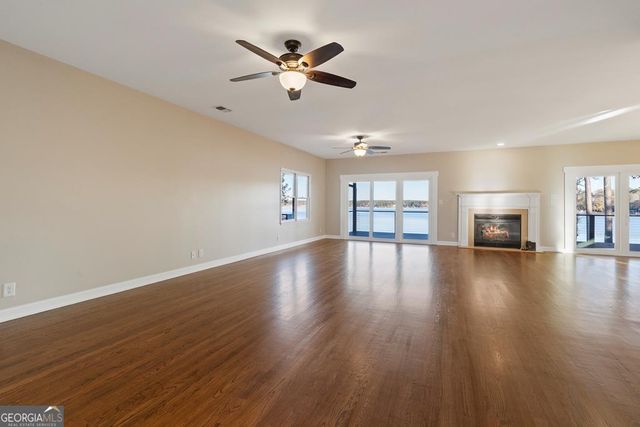 211 Lakecrest Drive NE, Milledgeville, GA 31061