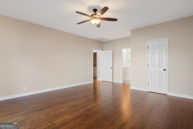 211 Lakecrest Drive NE, Milledgeville, GA 31061