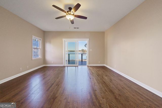 211 Lakecrest Drive NE, Milledgeville, GA 31061