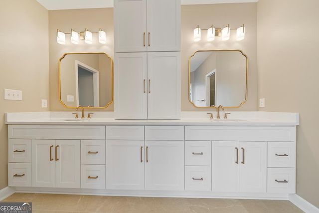 211 Lakecrest Drive NE, Milledgeville, GA 31061