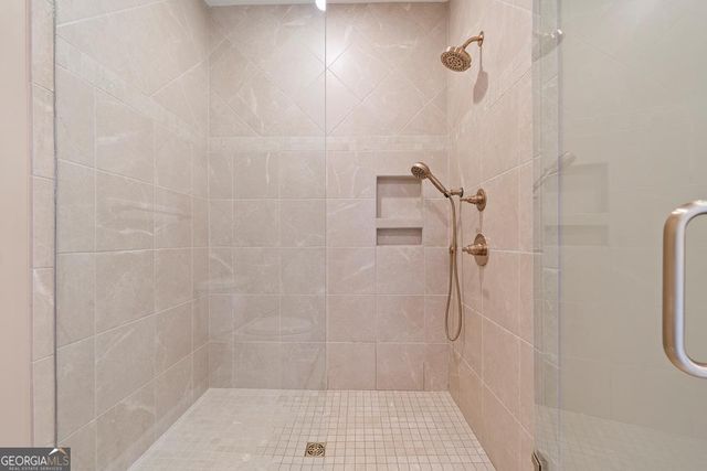 211 Lakecrest Drive NE, Milledgeville, GA 31061