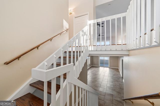 211 Lakecrest Drive NE, Milledgeville, GA 31061