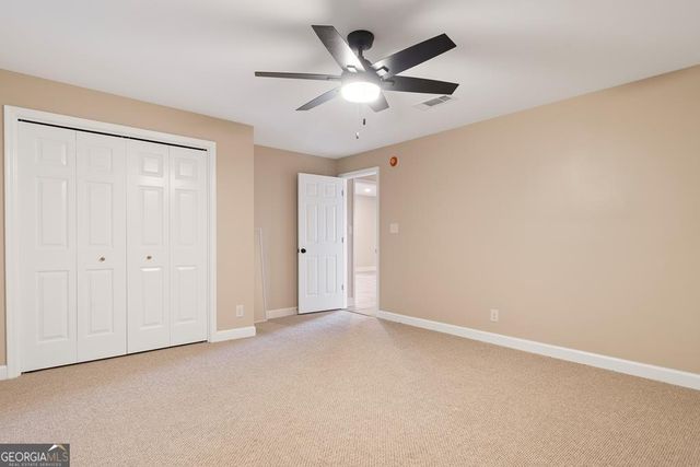 211 Lakecrest Drive NE, Milledgeville, GA 31061