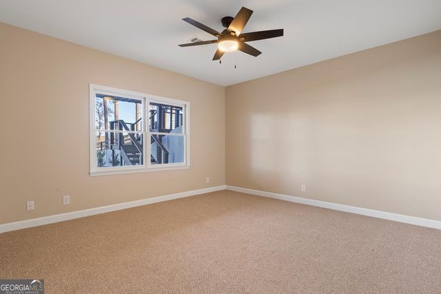 211 Lakecrest Drive NE, Milledgeville, GA 31061