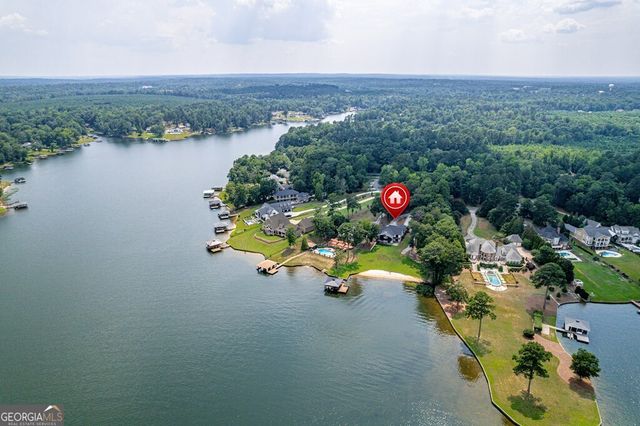 211 Lakecrest Drive NE, Milledgeville, GA 31061