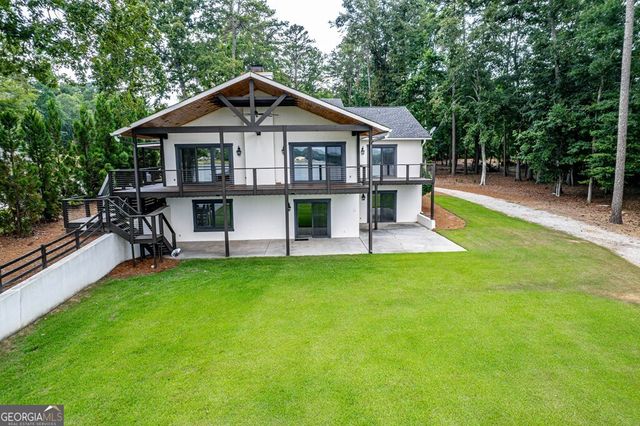 211 Lakecrest Drive NE, Milledgeville, GA 31061