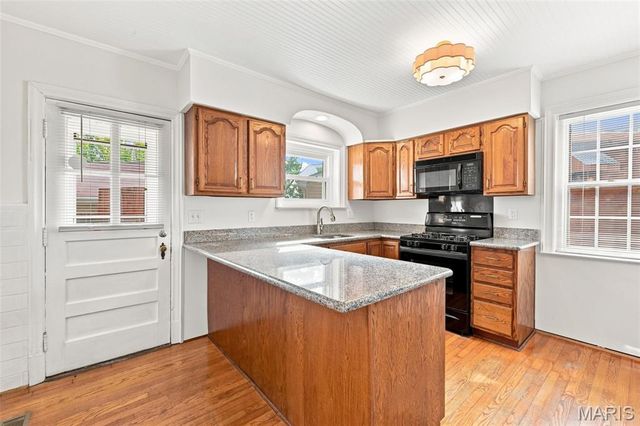 6427 Winona Avenue, St Louis, MO 63109