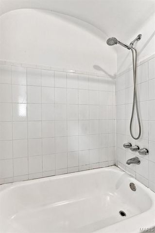 6427 Winona Avenue, St Louis, MO 63109