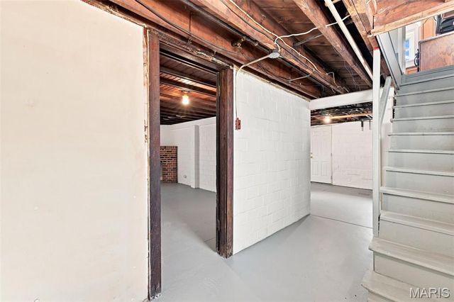 6427 Winona Avenue, St Louis, MO 63109