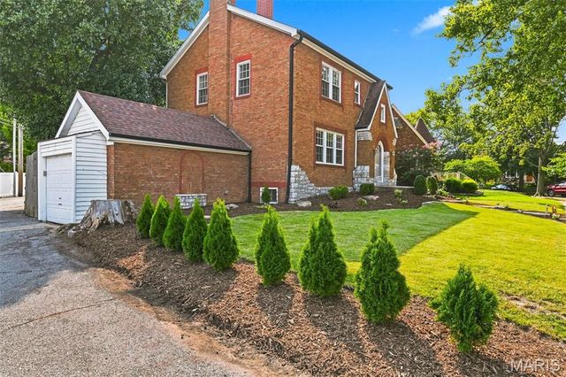 6427 Winona Avenue, St Louis, MO 63109