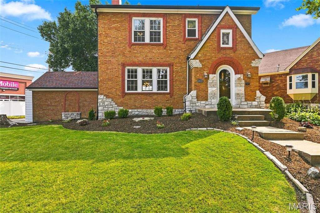 6427 Winona Avenue, St Louis, MO 63109