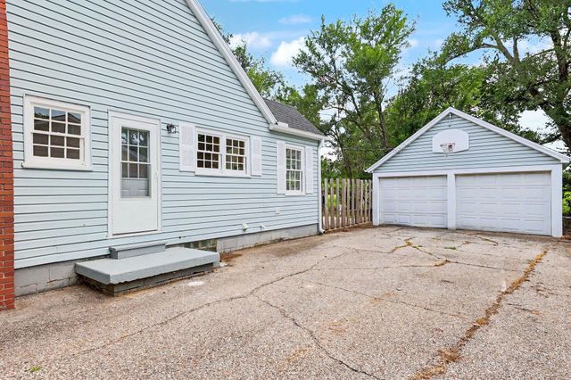 413 Arthur, El Dorado, KS 67042