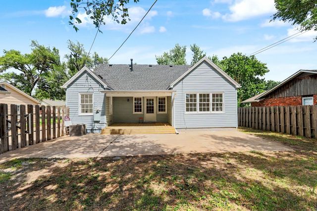 413 Arthur, El Dorado, KS 67042