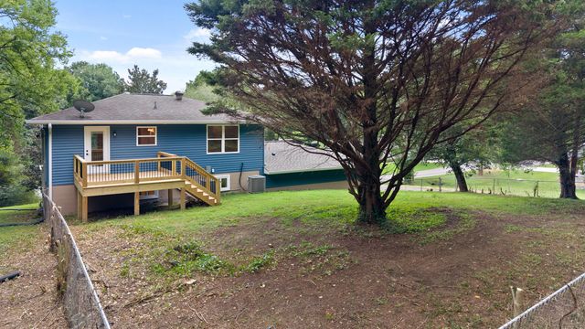 2323 Lyons Lane, Soddy Daisy, TN 37379