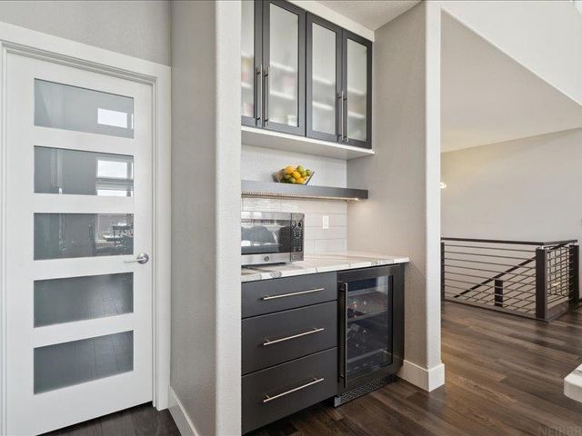 4207 Jakob Circle, Cedar Falls, IA 50613