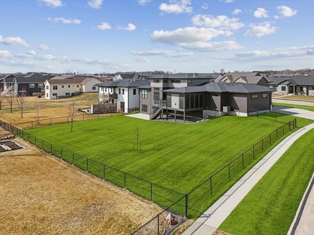 4207 Jakob Circle, Cedar Falls, IA 50613