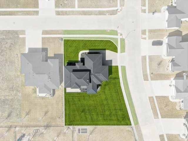 4207 Jakob Circle, Cedar Falls, IA 50613