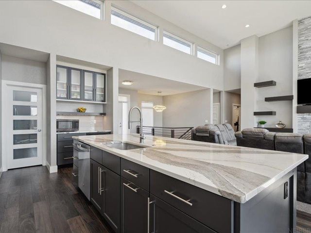 4207 Jakob Circle, Cedar Falls, IA 50613