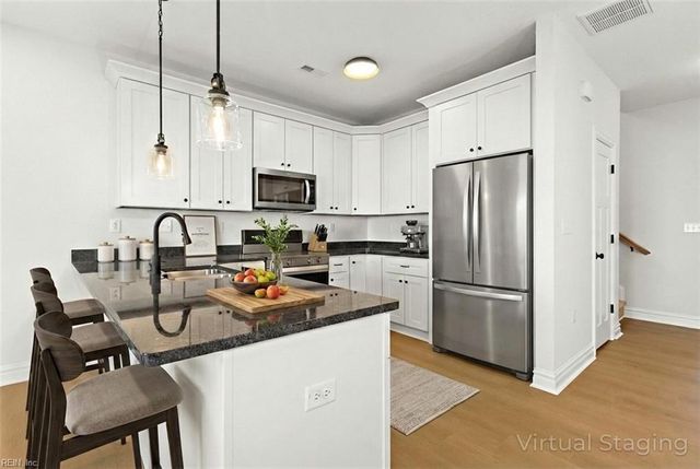 2112 High ST, Portsmouth, VA 23704