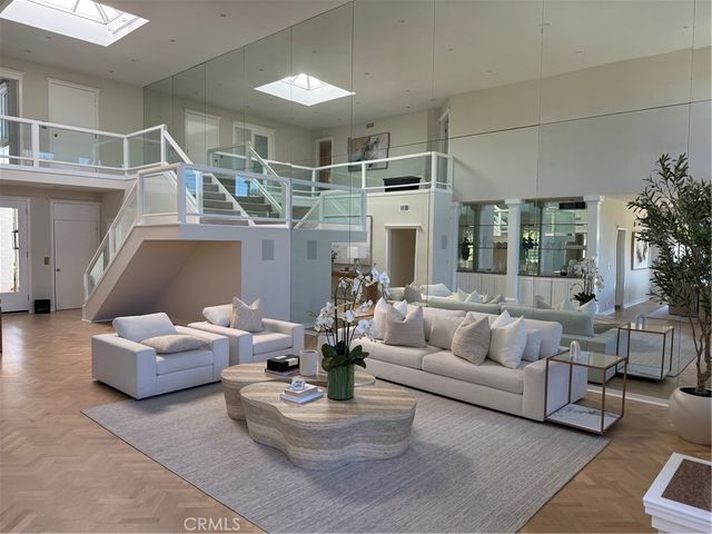 10 Rue Grand Ducal, Newport Beach, CA 92660