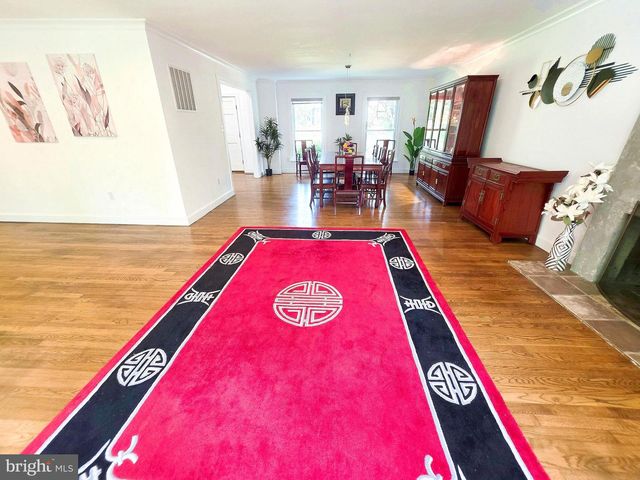 1904 DALMATION DR, Mclean, VA 22101