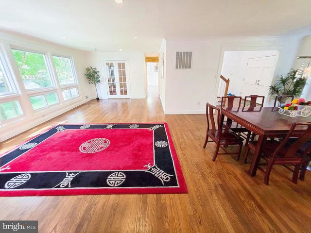 1904 DALMATION DR, Mclean, VA 22101