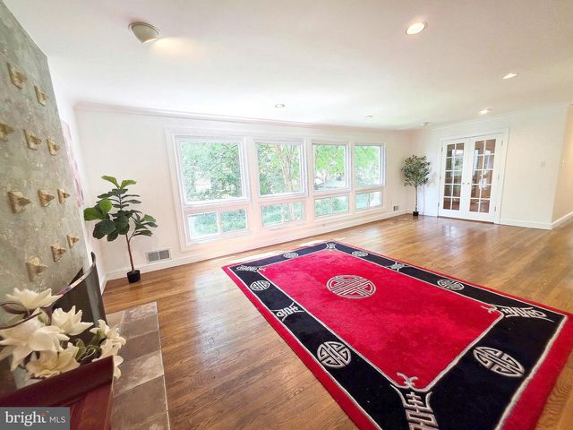 1904 DALMATION DR, Mclean, VA 22101