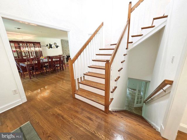 1904 DALMATION DR, Mclean, VA 22101