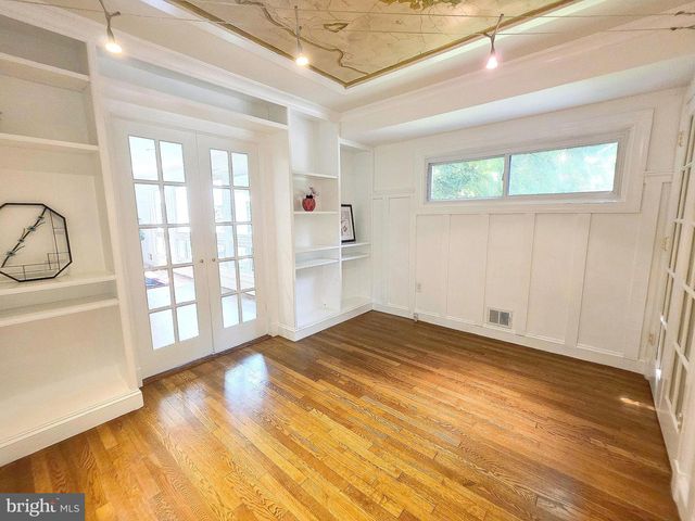 1904 DALMATION DR, Mclean, VA 22101