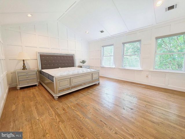 1904 DALMATION DR, Mclean, VA 22101