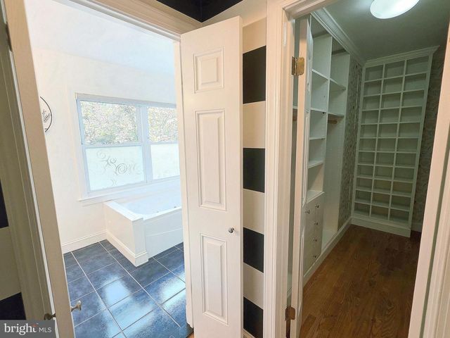 1904 DALMATION DR, Mclean, VA 22101