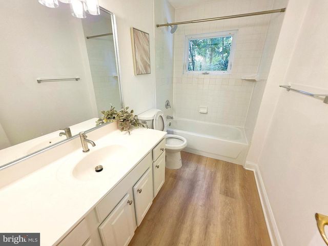 1904 DALMATION DR, Mclean, VA 22101