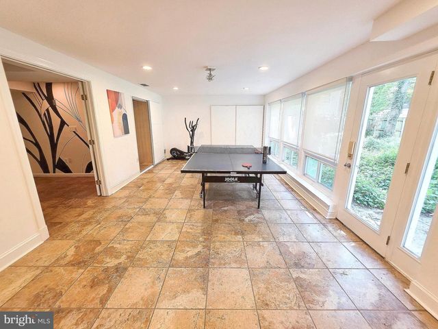 1904 DALMATION DR, Mclean, VA 22101