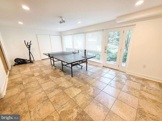 1904 DALMATION DR, Mclean, VA 22101