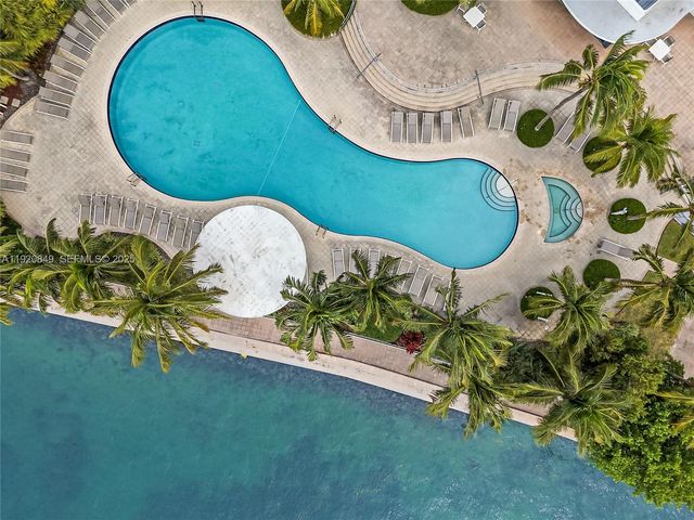 1330 West Ave 1414, Miami Beach, FL 33139