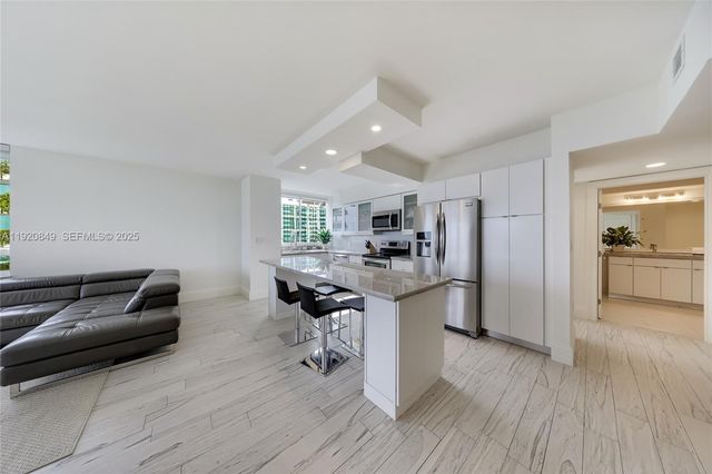 1330 West Ave 1414, Miami Beach, FL 33139
